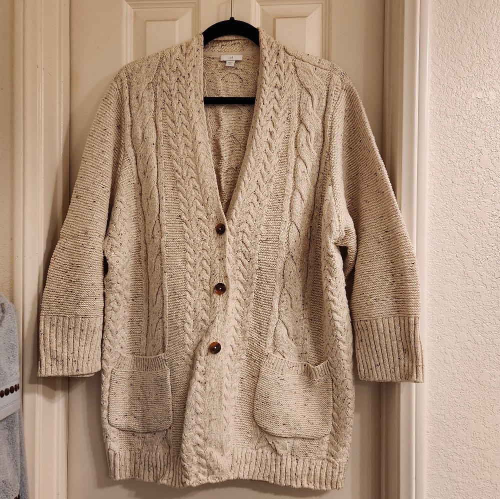 Cardigan sweater